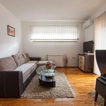Apartament Sisarka