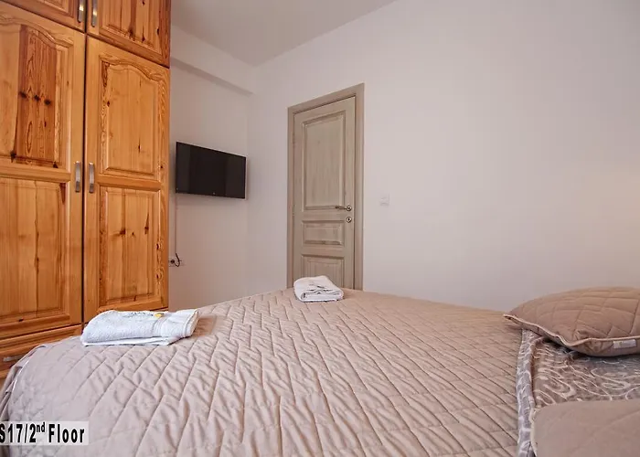 Sisarka 즐라티보